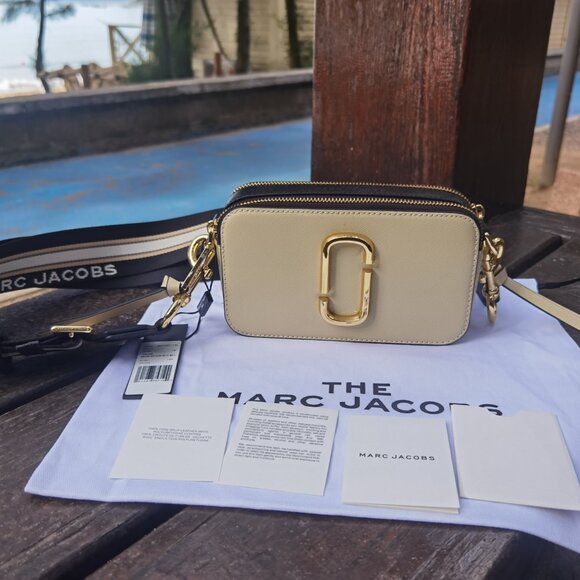 Marc Jacobs Handbags - 🆕👜 Snapshot Crossbody Bag🖤